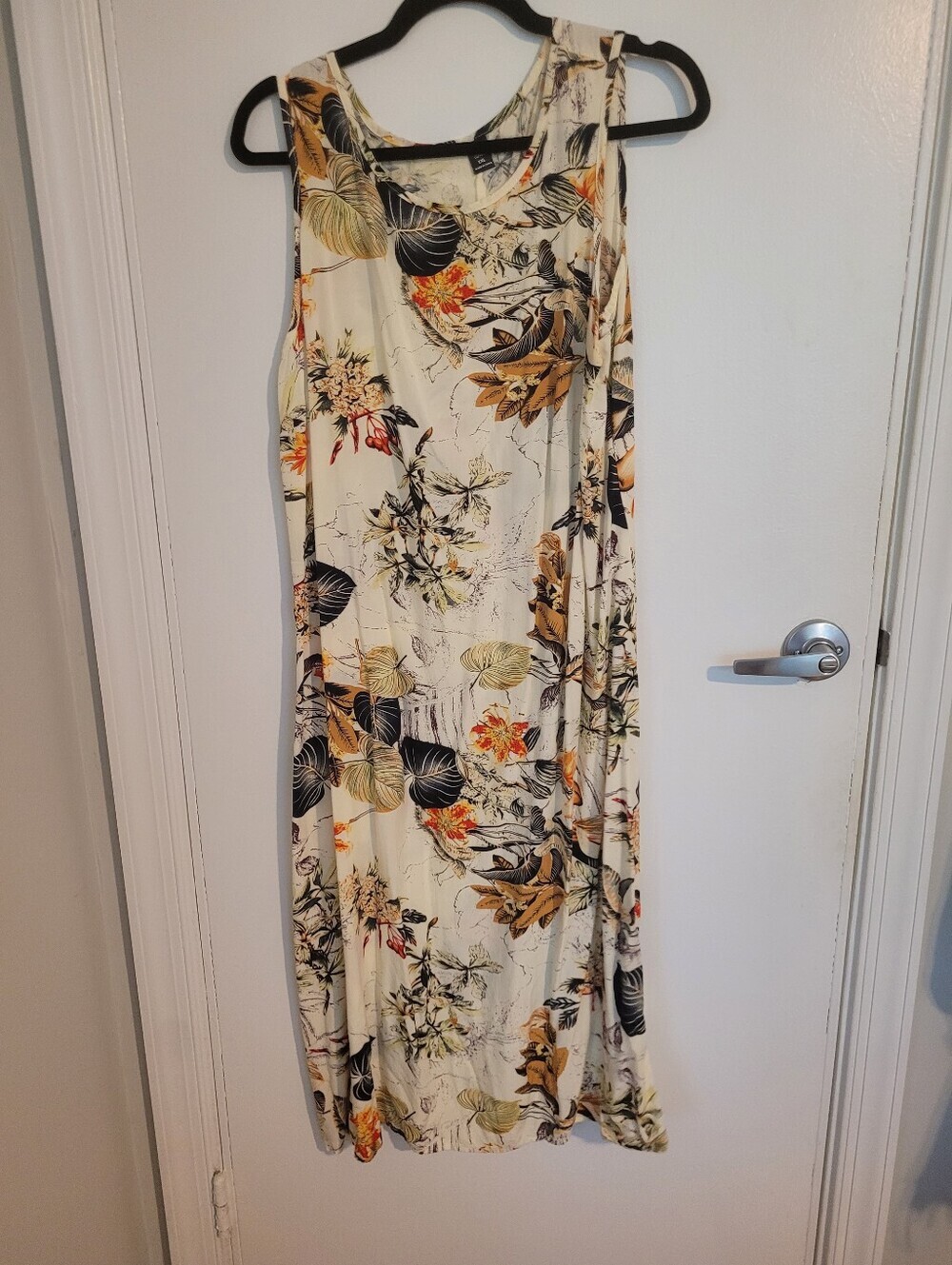 SHEIN Green & Cream Floral Print Women’s Top - Picture 6 of 6